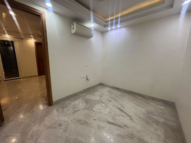 Room, greater kailash i 3 Bedroom 208 Sq.Ft. Builder Floor In Greater Kailash I Delhi 10457054