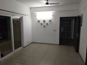 Room in 2.5 BHK Apartment at Gulshan Vivante, Sector 137 – for Rent