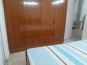 Furnished Amenities in 5 BHK Builder Floor at Geetanjali Enclave – for Rent