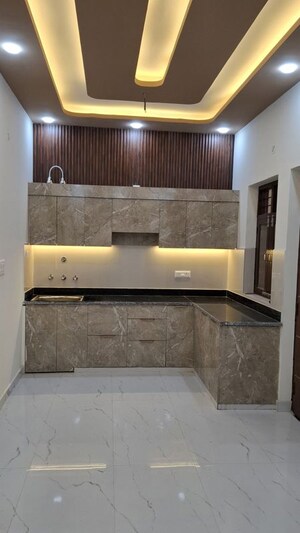 Furnished Amenities in 3 BHK Independent House at Thapar Nagar – for Sale