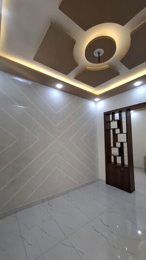 Building Lobby in 3 BHK Independent House at Thapar Nagar – for Sale