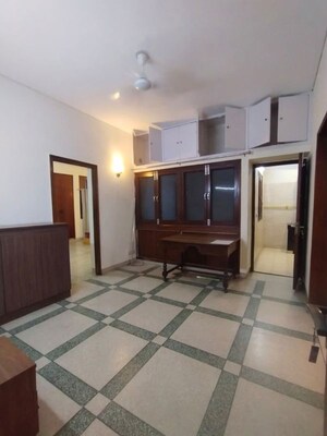 2 BHK Builder Floor For Rent in Green Park