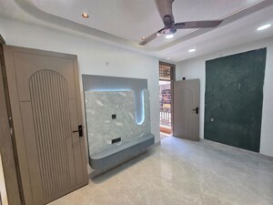 Room in Studio Apartment at Sector 82 – for Rent