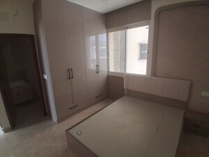 Room in 3 BHK Apartment at Aurobindo Kohinoor, Serilingampally – for Rent
