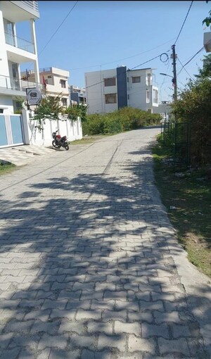  Plot – Exterior View View at Laxman Chowk - for Sale