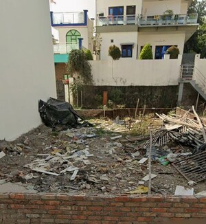  Plot For Sale in Laxman Chowk