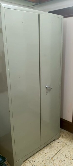 Furnished Amenities in 1 BHK Builder Floor at Green Park – for Rent