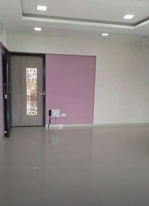Room in 2 BHK Apartment at Lotus Lotus Link Square, Malad West – for Rent
