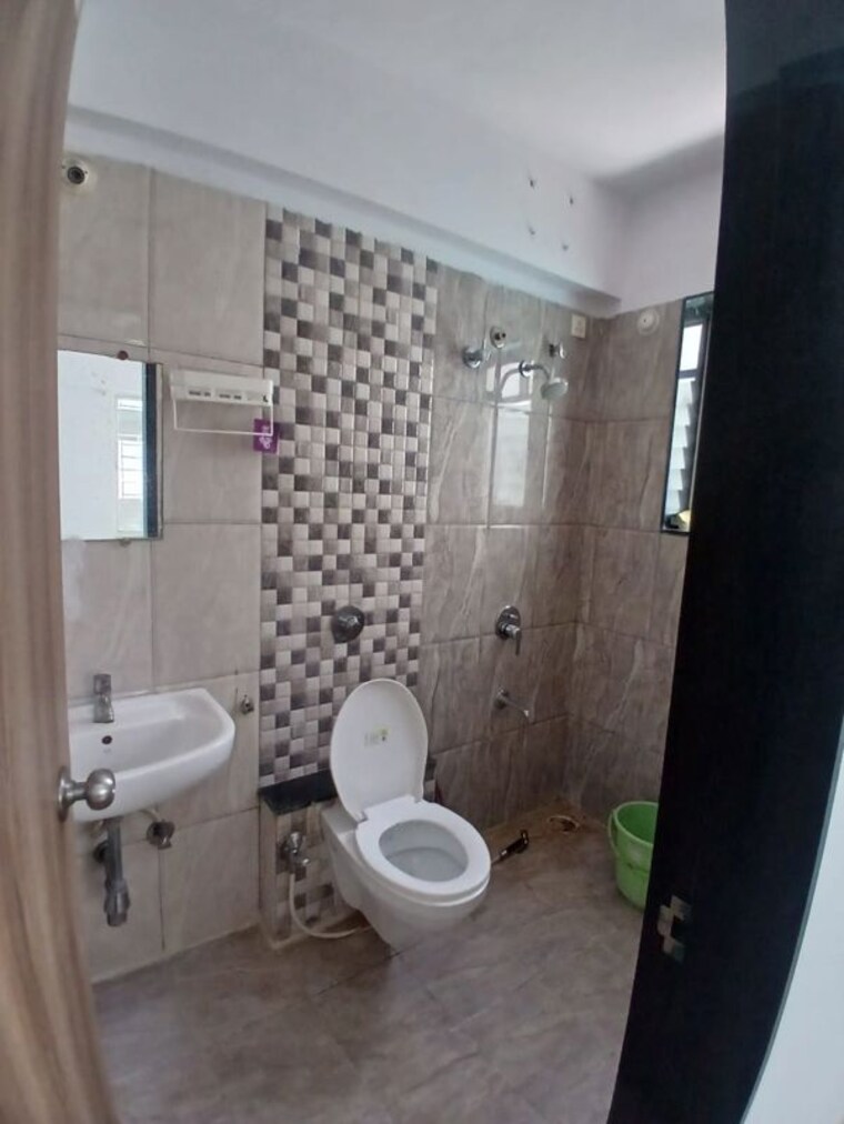 Bathroom, abhay-atharva-bliss 1 Bedroom 1800 Sq.Ft. Apartment In Bavdhan Pune 10457201