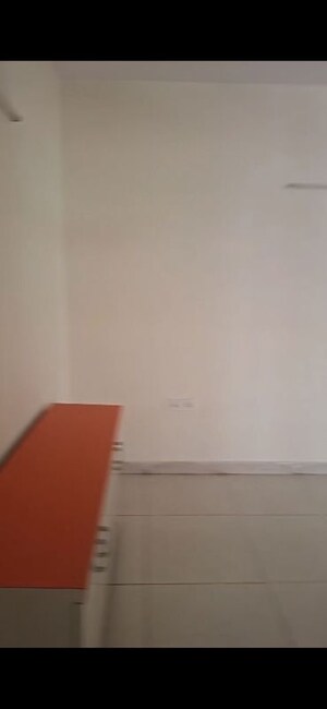 Furnished Amenities in 3 BHK Apartment at Emerald Anmol, Sector 88 – for Rent