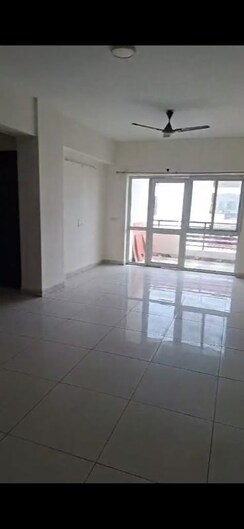 3 BHK Apartment For Rent in Emerald Anmol