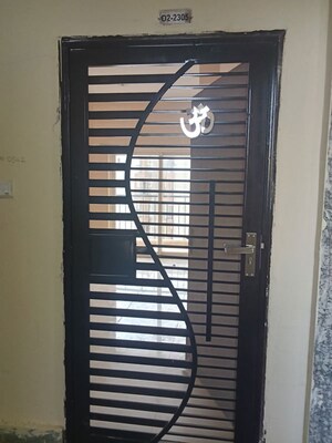 Staircase in 2 BHK Apartment at Amrapali Dream Valley – for Rent