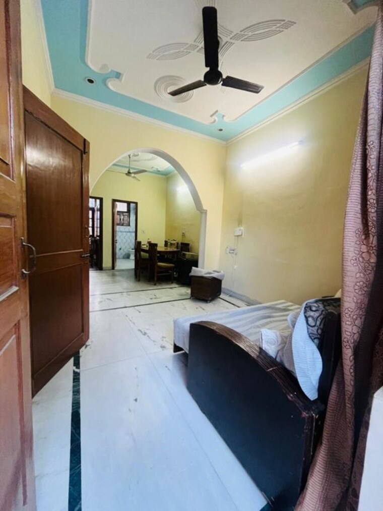 Room, sector 31 1 Bedroom 877 Sq.Ft. Builder Floor In Sector 31 Gurgaon 10457280