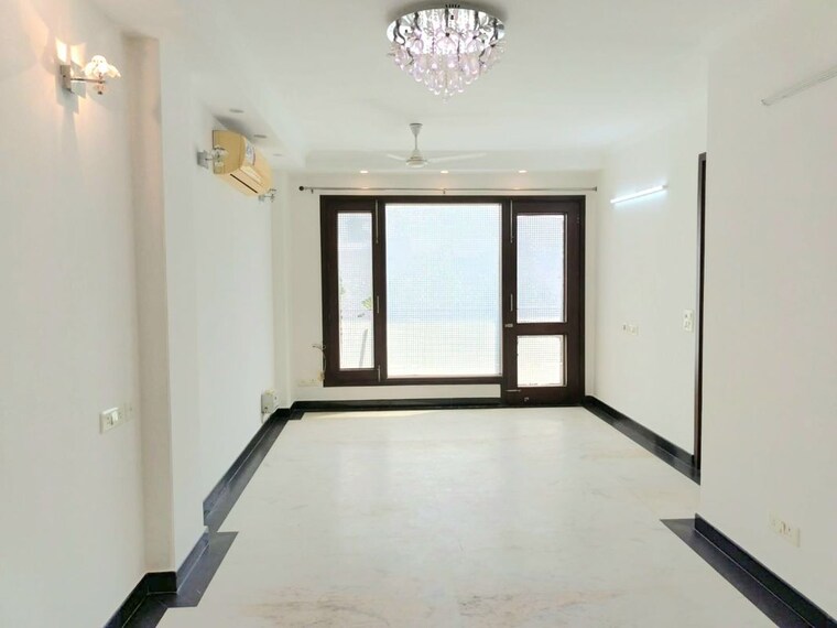 Room, green park extension 3 Bedroom 321 Sq.Yd. Builder Floor In Green Park Extension Delhi 10457203