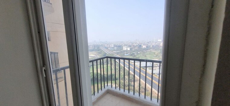 Balcony, amarpali-exotica 3 Bedroom 1250 Sq.Ft. Apartment In Sector 50 Noida 10457297