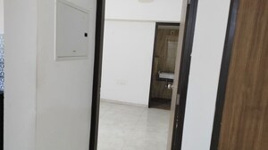 Room in 1 BHK Apartment at Lodha Amara, Kolshet Road – for Sale