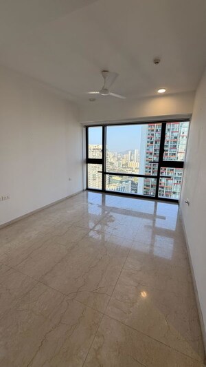 Room in 3 BHK Apartment at Lodha The Park, Worli – for Rent
