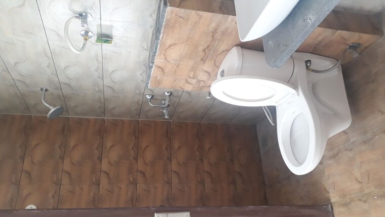 Bathroom, highland-park-chandigarh 2 Bedroom 1100 Sq.Ft. Apartment In Bhabat Zirakpur 10457341