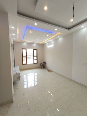 Room in 4 BHK Villa at Sahastradhara – for Sale