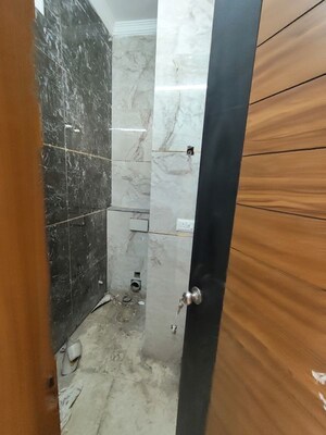 Bathroom in 4 BHK Villa at Sahastradhara – for Sale