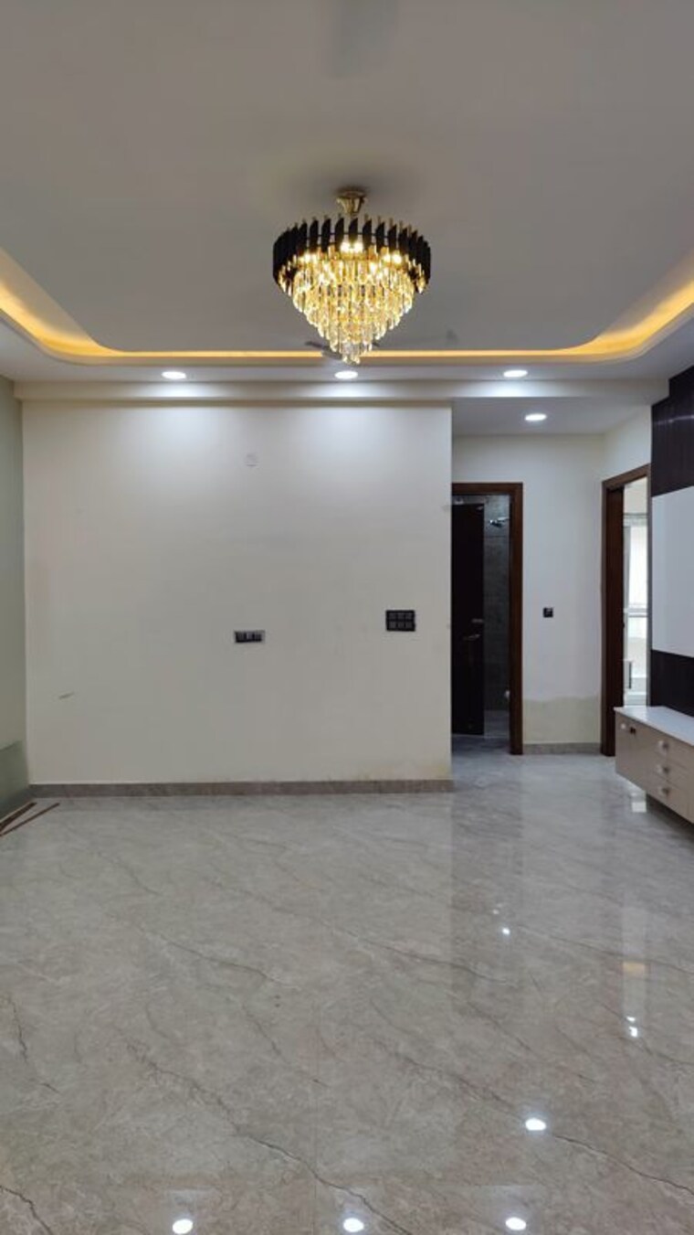 Room, ashoka enclave 4 Bedroom 3350 Sq.Ft. Builder Floor In Ashoka Enclave Faridabad 10457371