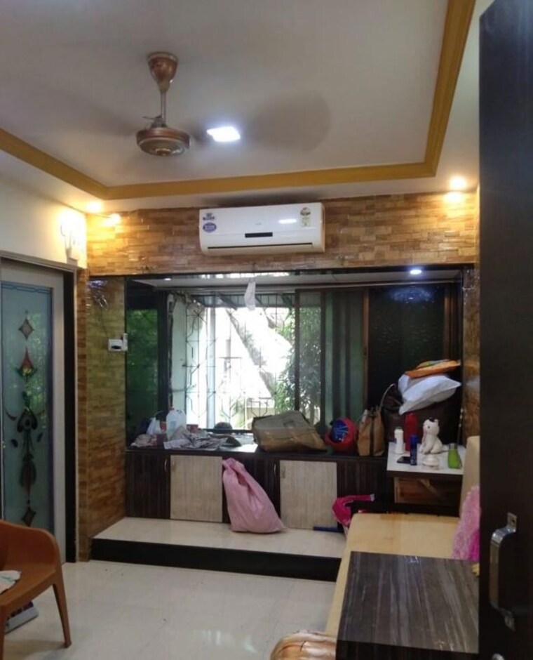 Room, sai-baba-complex-goregaon 1.5 Bedroom 900 Sq.Ft. Apartment In Goregaon East Mumbai 10457373