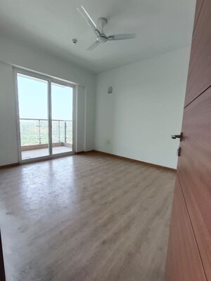 Room in 4 BHK Apartment at Godrej Meridien, Sector 106 – for Rent