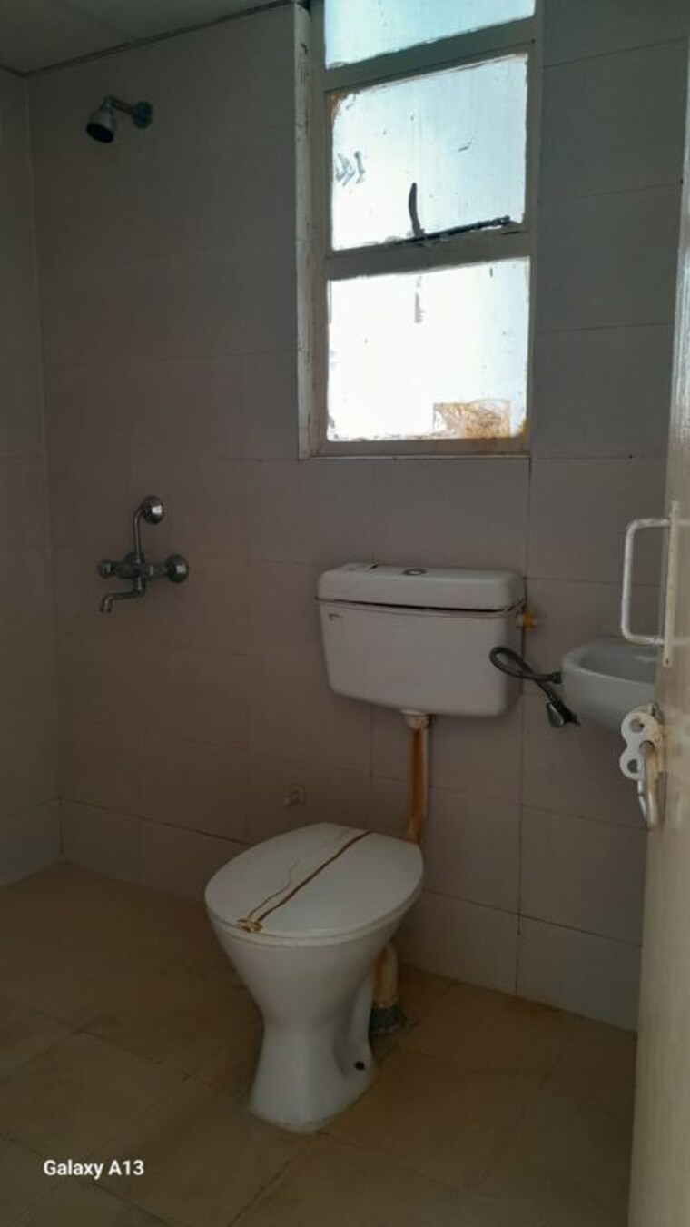 Bathroom, lotus-homz 1 Bedroom 405 Sq.Ft. Apartment In Sector 111 Gurgaon 10457378