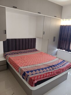 2 BHK Apartment For Rent in K Raheja Sterling