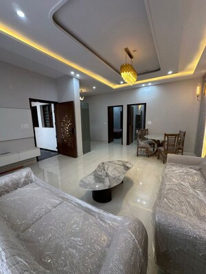 6+ BHK Independent House For Sale in Sector 9