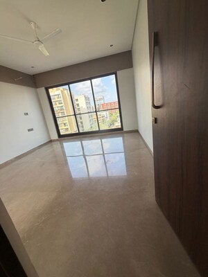 Room in 3 BHK Apartment at Manohar Apartment, Bandra West – for Sale