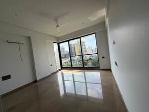 Room in 3 BHK Apartment at Manohar Apartment, Bandra West – for Sale