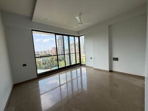 Room in 3 BHK Apartment at Manohar Apartment, Bandra West – for Sale