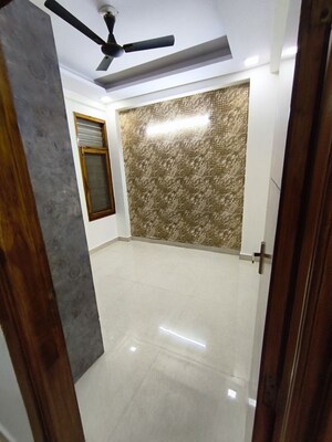 2 BHK Builder Floor For Rent in Niti Khand I