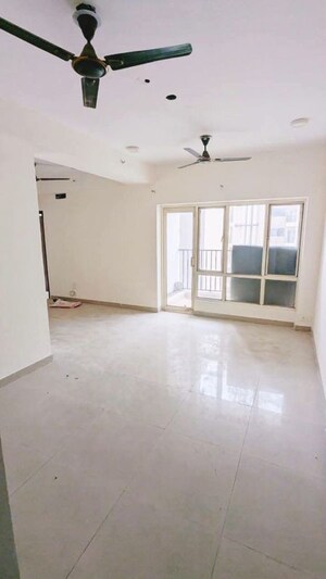 Room in 2 BHK Apartment at Hawelia Valencia Homes, Sector 1 Greater Noida – for Rent