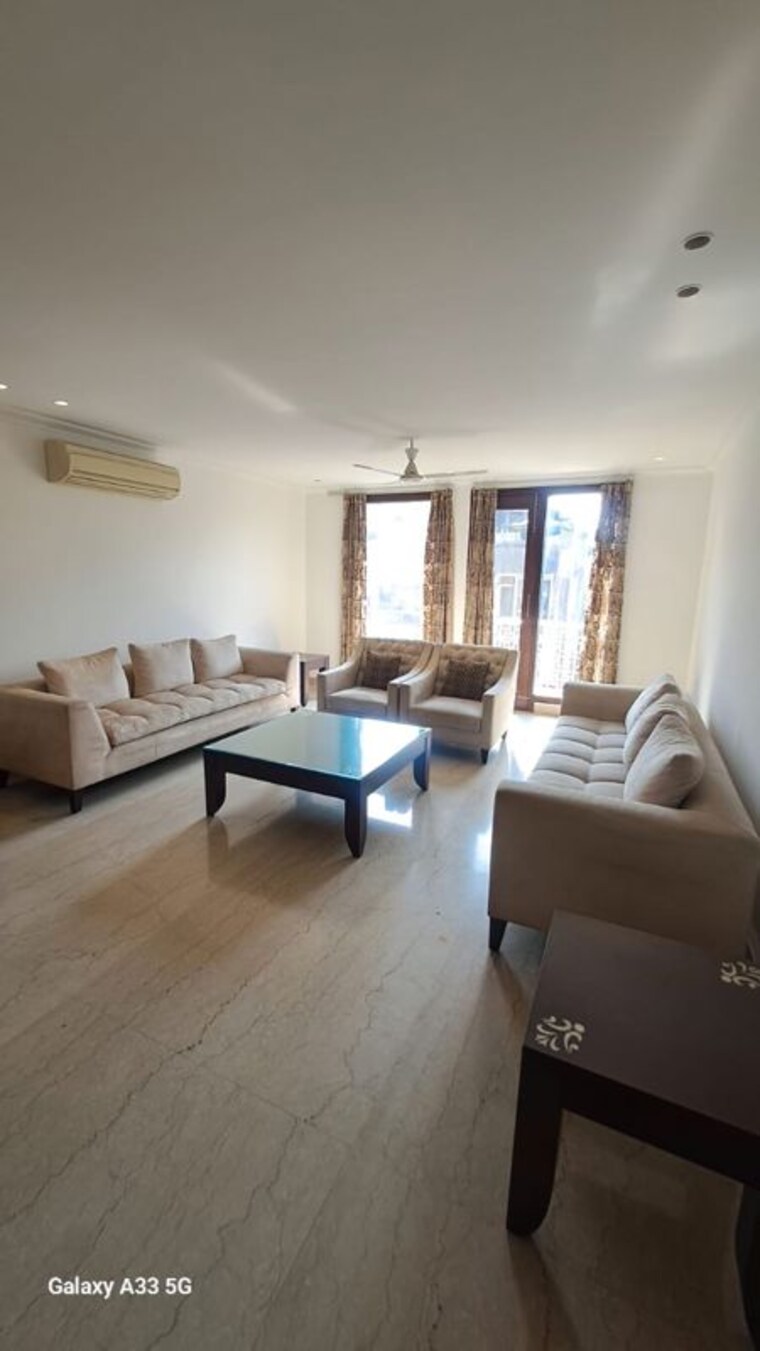 Living Room, safdarjung enclave 3 Bedroom 2700 Sq.Ft. Builder Floor In Safdarjung Enclave Delhi 10457478