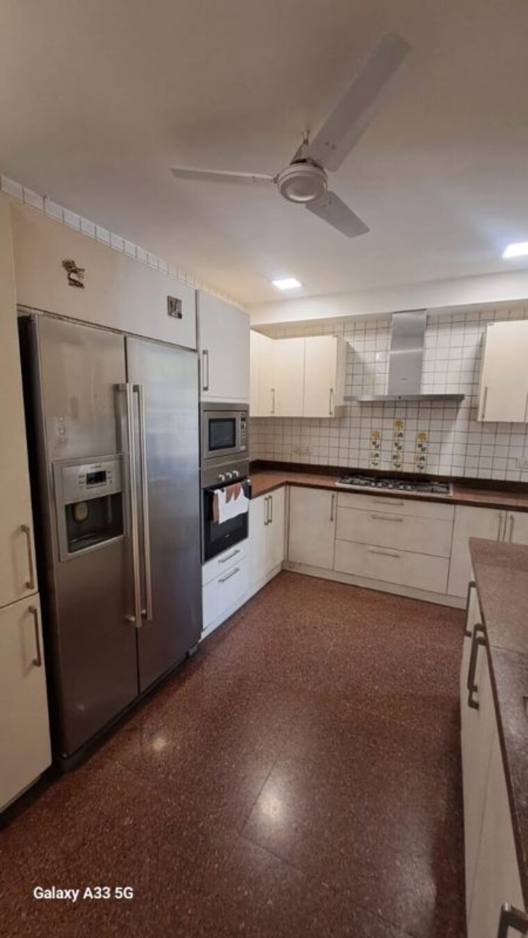 Kitchen, safdarjung enclave 3 Bedroom 2700 Sq.Ft. Builder Floor In Safdarjung Enclave Delhi 10457478