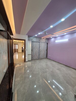 Kitchen in 3 BHK Builder Floor at Vipul World Floors, Sector 48 – for Rent