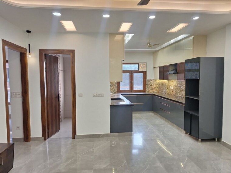 Room, vipul-world-floors 3 Bedroom 1800 Sq.Ft. Builder Floor In Sector 48 Gurgaon 10457483