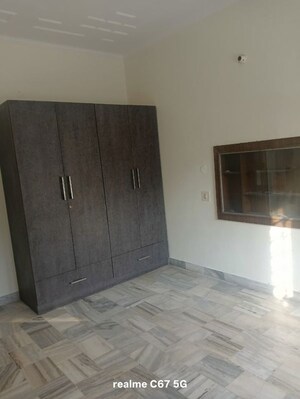 2 BHK Builder Floor For Rent in Sector 15