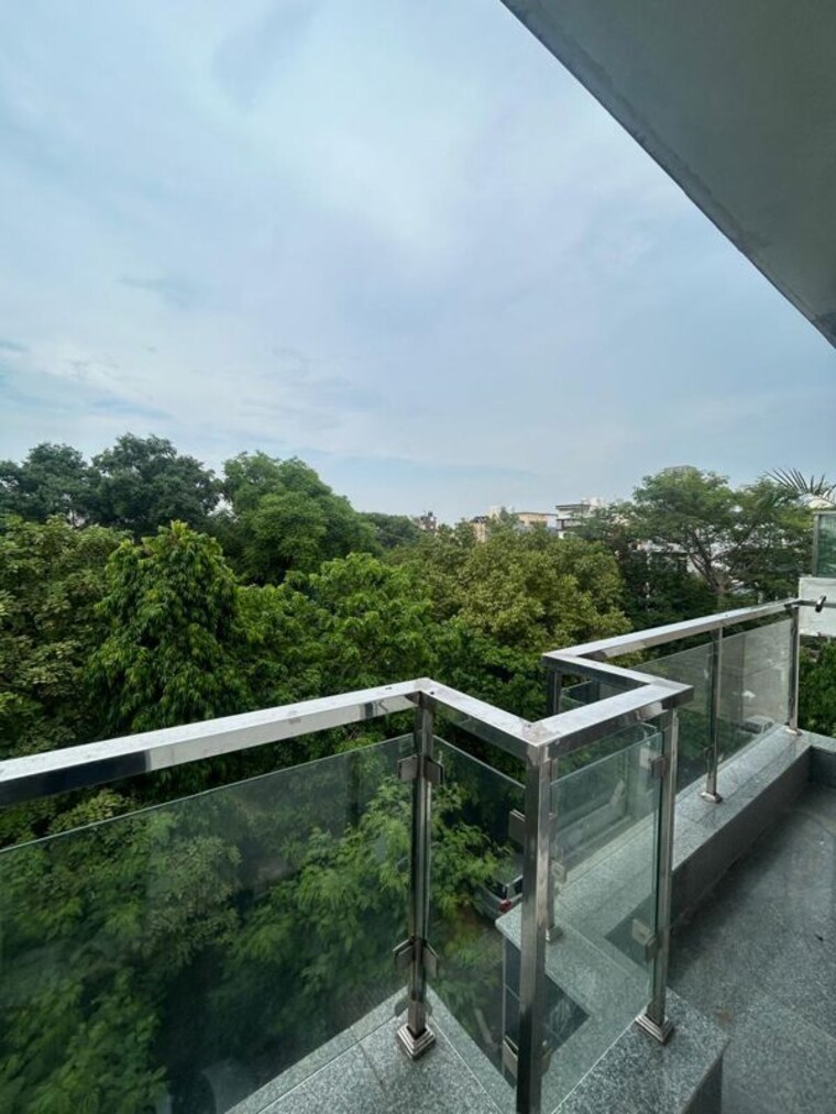 Balcony, saket 3 Bedroom 1800 Sq.Ft. Builder Floor In Saket Delhi 10457492