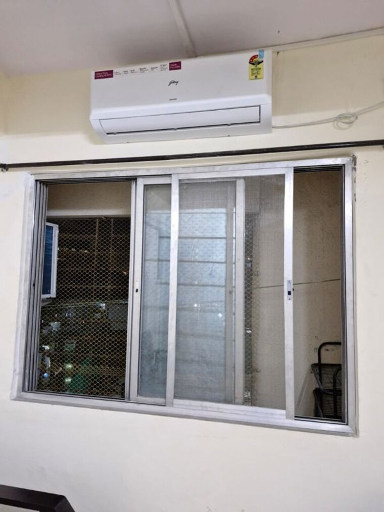 undefined, capri-building 1 Bedroom 380 Sq.Ft. Apartment In Bandra East Mumbai 10457504