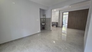 Room in 4 BHK Apartment at Janki Residency, Baner – for Sale