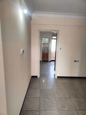 Room in 2 BHK Builder Floor at Koramangala – for Rent