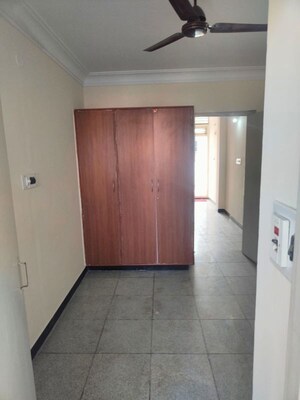 Room in 2 BHK Builder Floor at Koramangala – for Rent