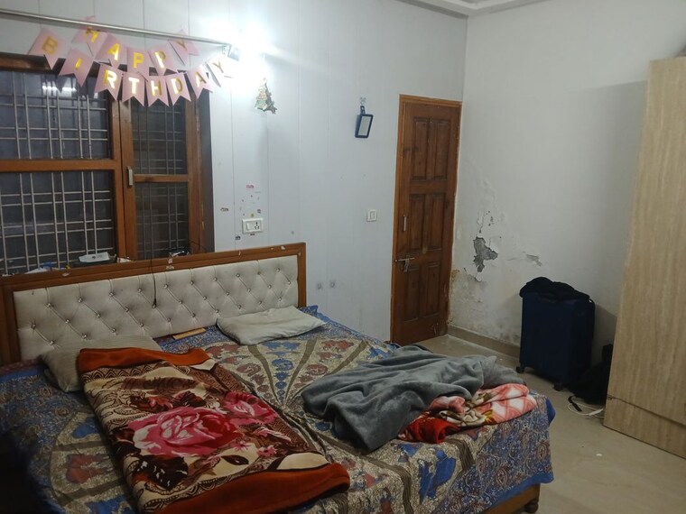 Bedroom, mussoorie road 3 Bedroom 150 Sq.Yd. Independent House In Mussoorie Road Dehradun 10457522