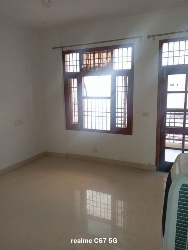 Room, sector 15 3 Bedroom 2100 Sq.Ft. Builder Floor In Sector 15 Panchkula 10457524
