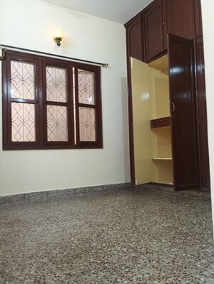 Room in 1 BHK Builder Floor at Koramangala – for Rent
