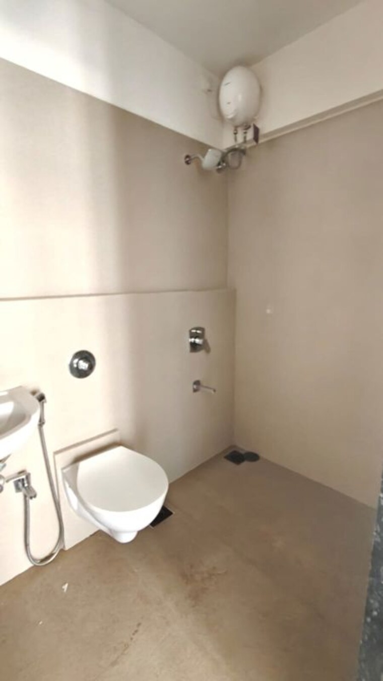 Bathroom, vrindavan-society-goregaon 1 Bedroom 440 Sq.Ft. Apartment In Goregaon East Mumbai 10457514