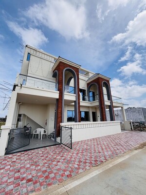 4 BHK Villa – Exterior View View at Vadodara - for Sale